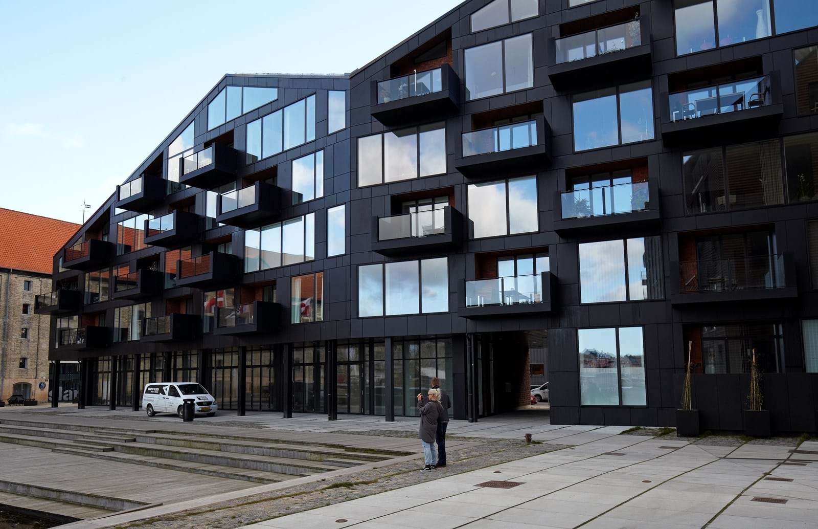 3 mm aluminium cassettes used on the facade.